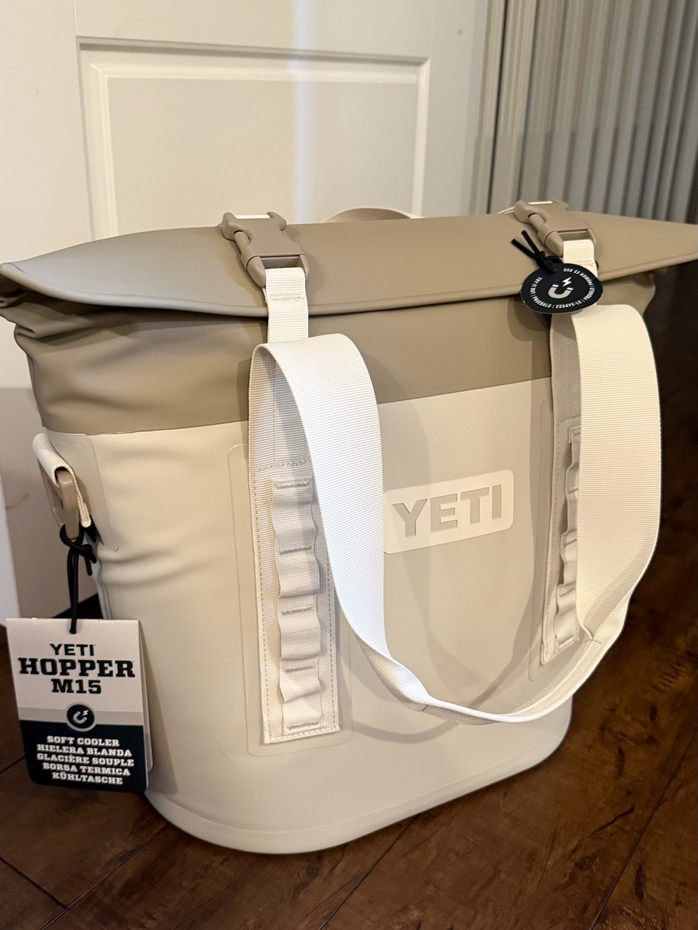 YETI Hopper M15 Soft Cooler Tote in Taupe